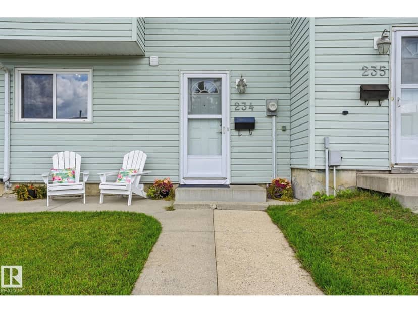 234 Dickinsfield Co NW, Edmonton