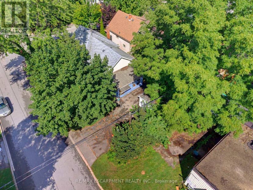 22 Mildred Avenue — photo 34 of 36