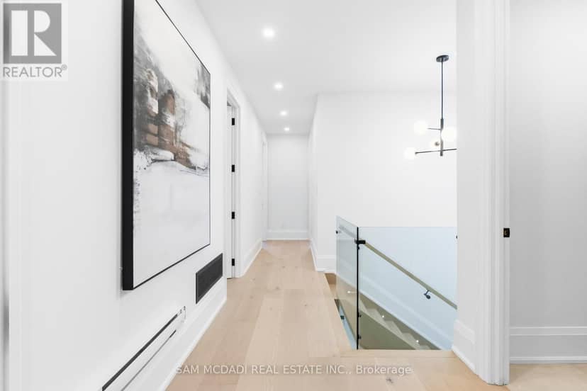 78 South Kingsway — photo 23 of 40