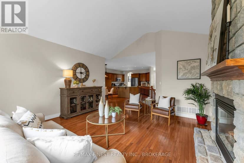 1309 Andersen Drive — photo 17 of 40