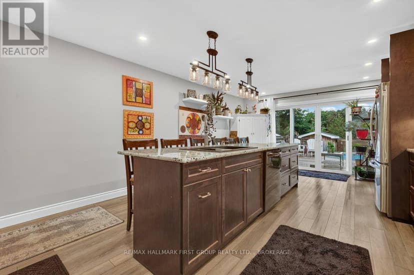 20 Drennan Street — photo 11 of 40