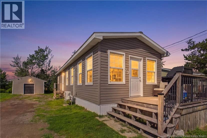 23 River East Drive, Riverview