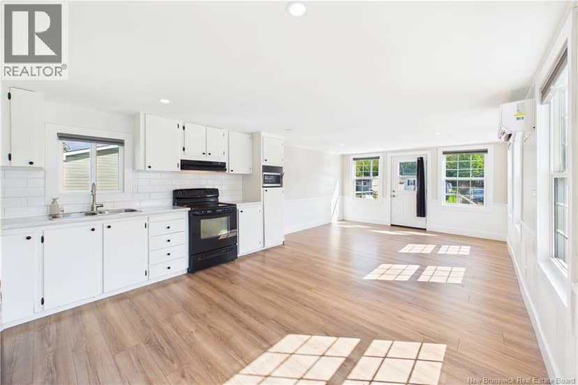 23 River East Drive — photo 10 of 39