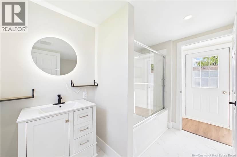 23 River East Drive — photo 17 of 39