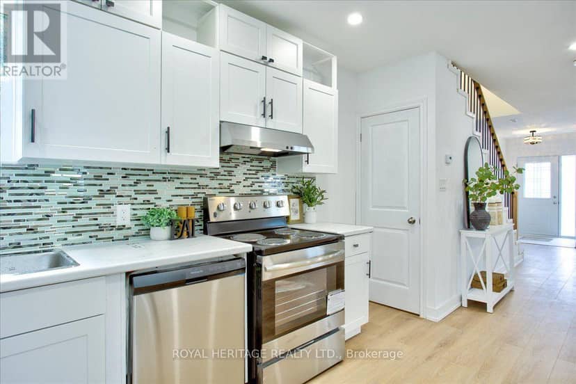 10 Fawn Street — photo 11 of 30