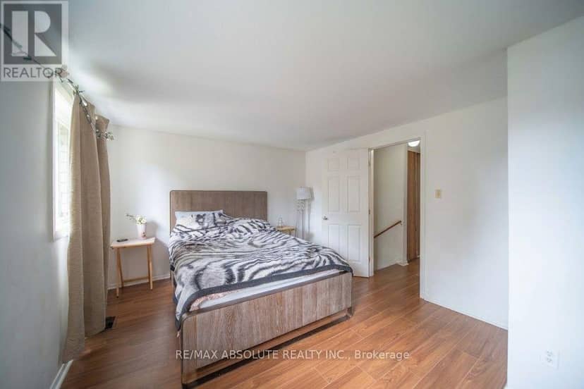 30 E Sonnet Crescent — photo 12 of 22