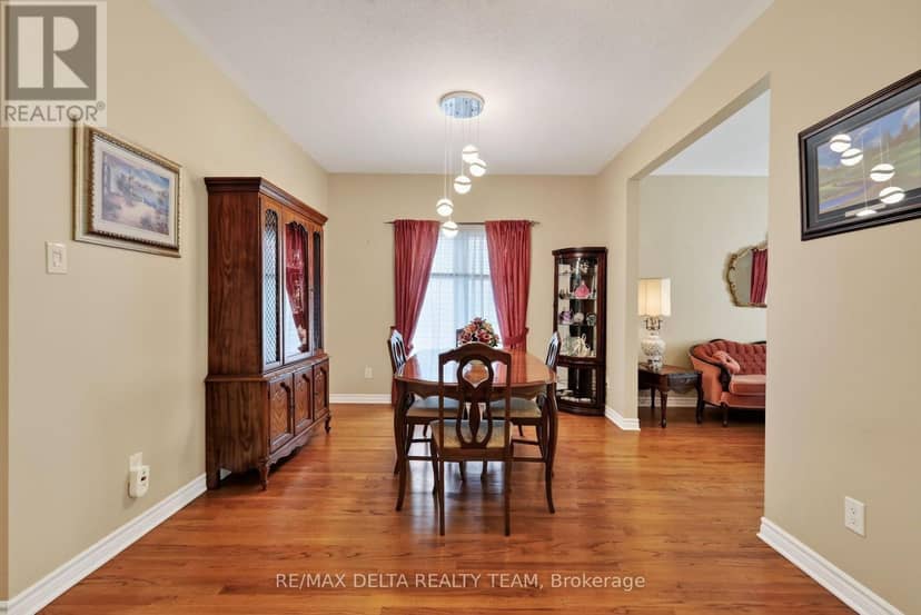 175 Felicity Crescent — photo 11 of 40