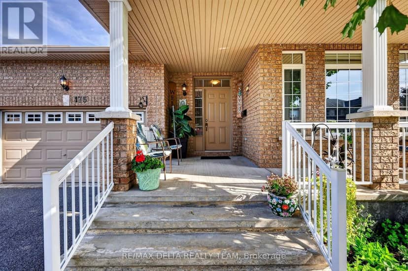 175 Felicity Crescent — photo 3 of 40
