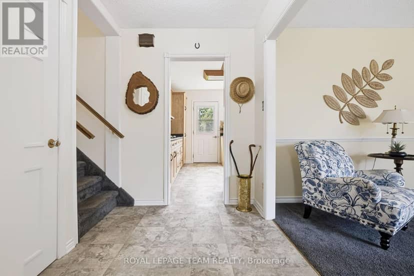 1016 Boucher Crescent, Ottawa, photo 5