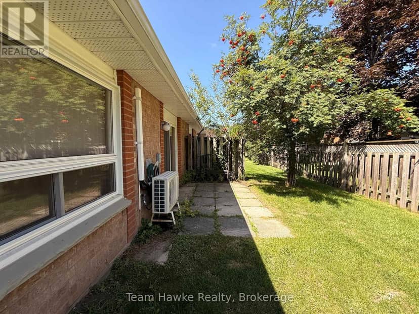 72 - 696 King Street — photo 20 of 20
