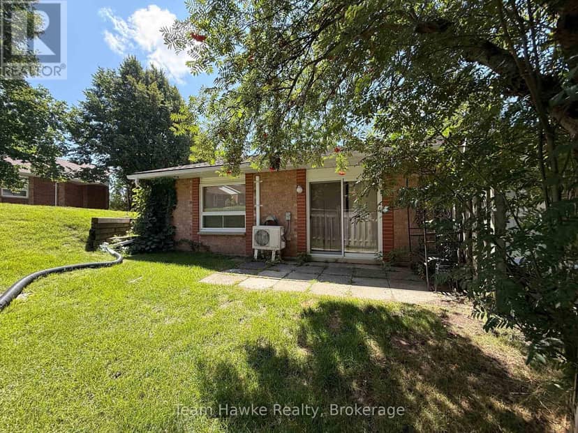 72 - 696 King Street — photo 16 of 20