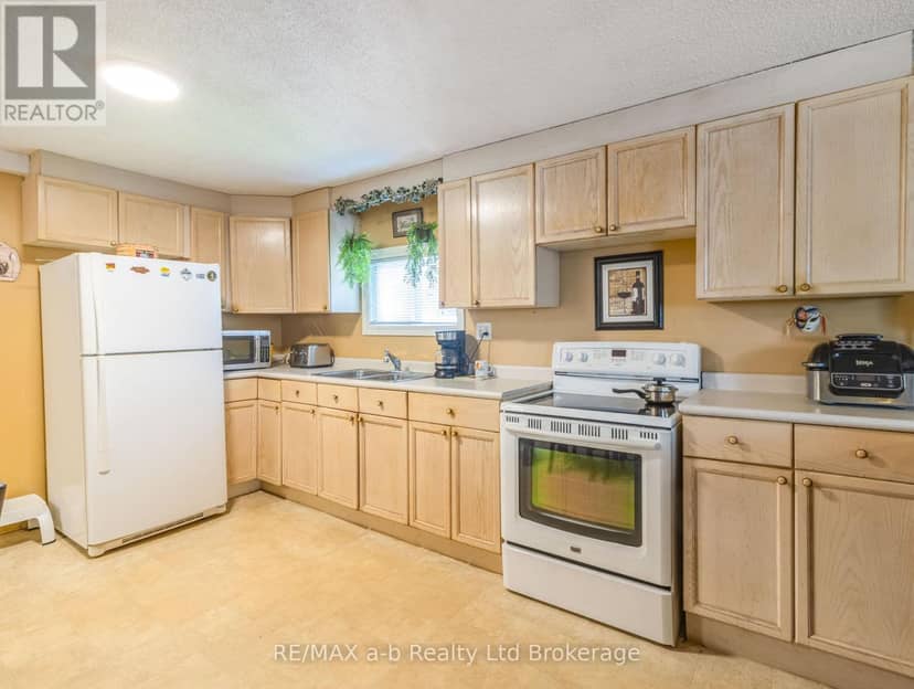 596101 Highway 59 18 Tropicana Crescent, East Zorra-Tavistock, photo 4