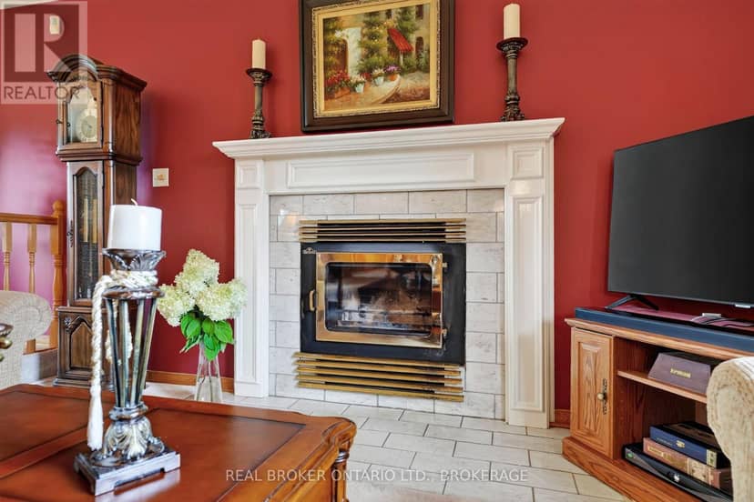 6495 Clifford Avenue — photo 5 of 40
