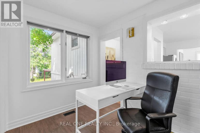 10 Devins Drive — photo 11 of 35