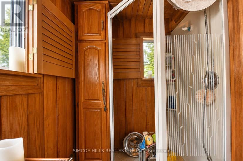 4266 Canal Road — photo 11 of 32