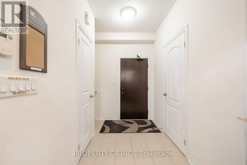112 - 383 Prince Of Wales Drive — photo 19 of 40