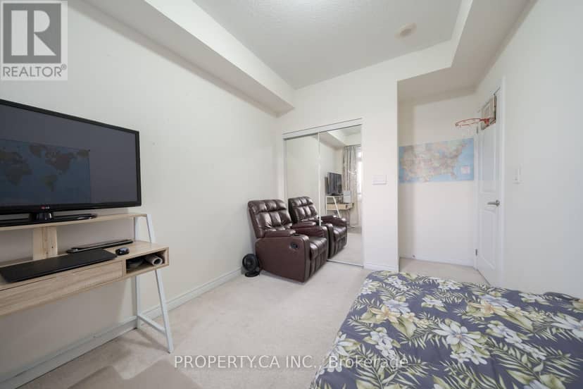 112 - 383 Prince Of Wales Drive — photo 25 of 40