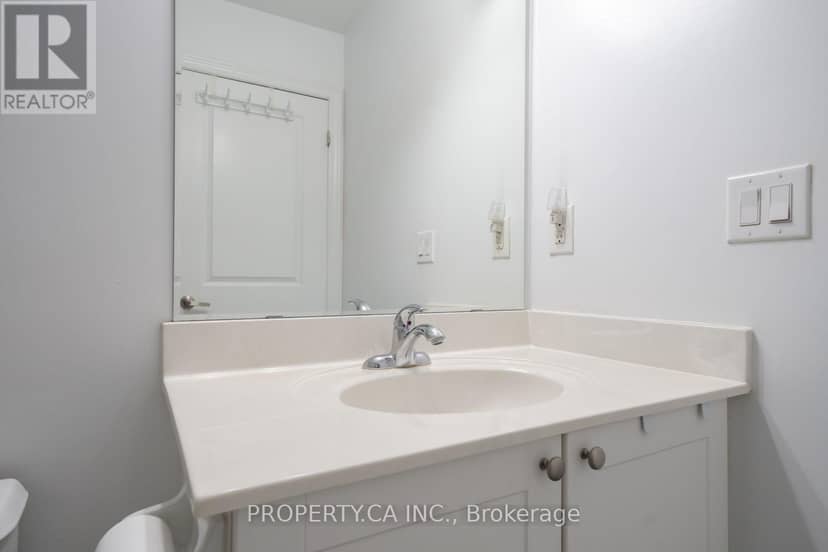 112 - 383 Prince Of Wales Drive — photo 27 of 40