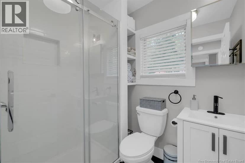 242 Fiander Road — photo 13 of 40