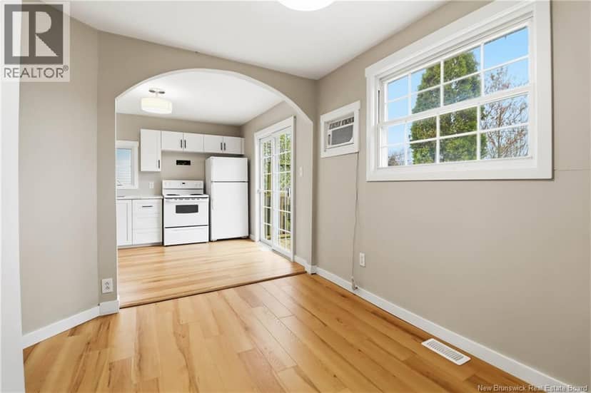 66 Braeburn Crescent — photo 14 of 37