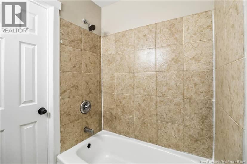 66 Braeburn Crescent — photo 31 of 37