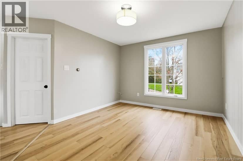 66 Braeburn Crescent — photo 27 of 37