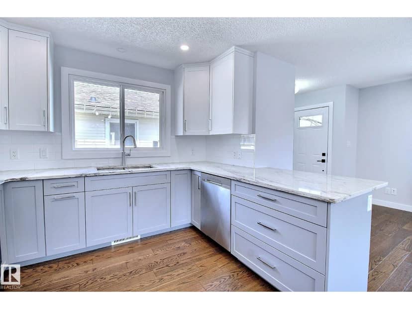 14732 32 ST NW — photo 17 of 37