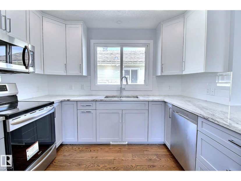 14732 32 ST NW — photo 15 of 37