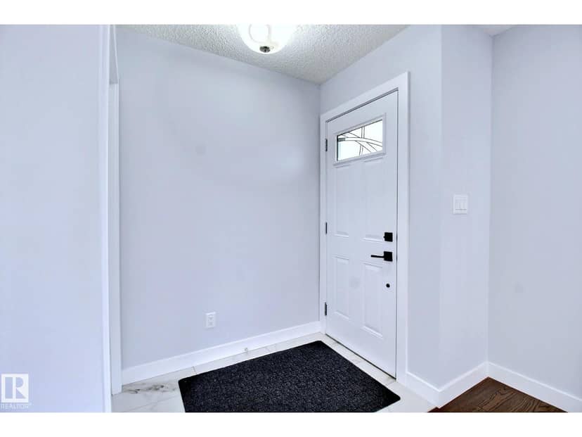 14732 32 ST NW, Edmonton, photo 2