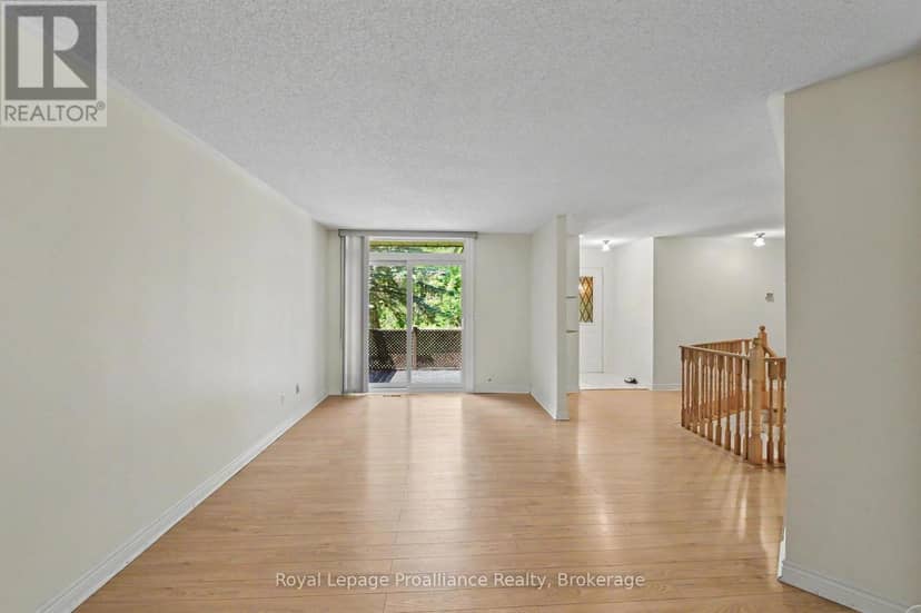 201 - 245 Elgin Street W — photo 3 of 22