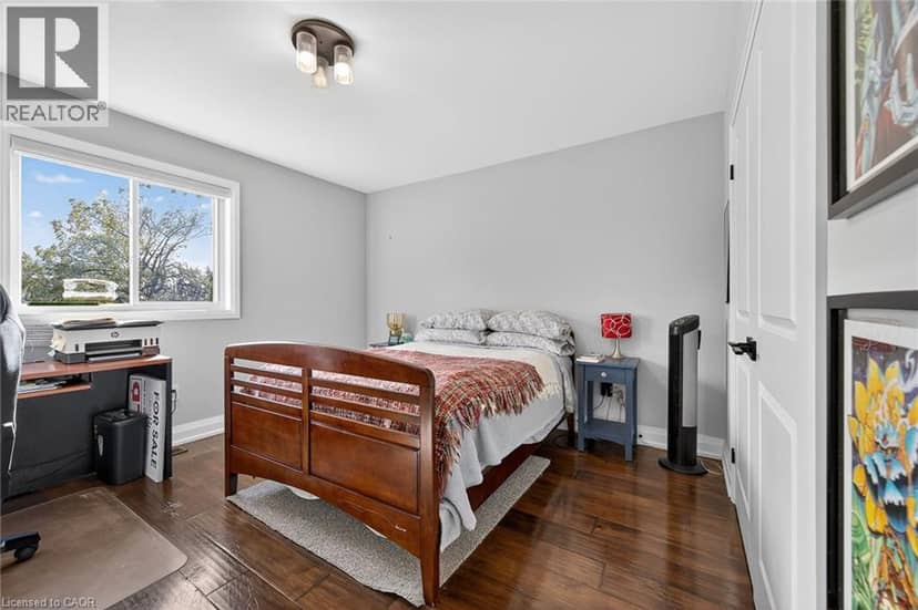 10 AMBER Street — photo 26 of 40