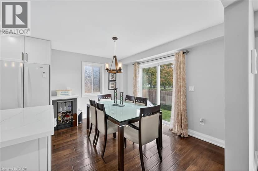 10 AMBER Street — photo 8 of 40