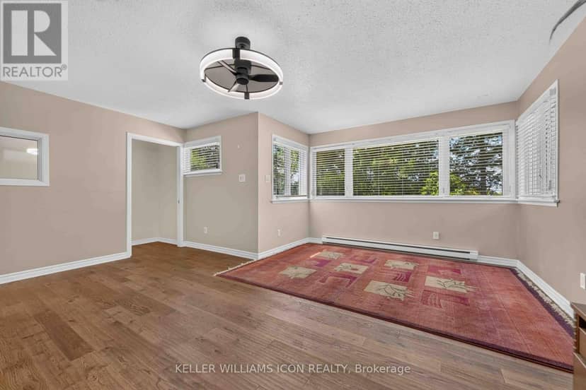 2770 Prince Of Wales Drive — photo 26 of 40