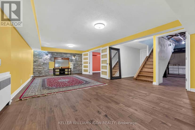 2770 Prince Of Wales Drive — photo 29 of 40