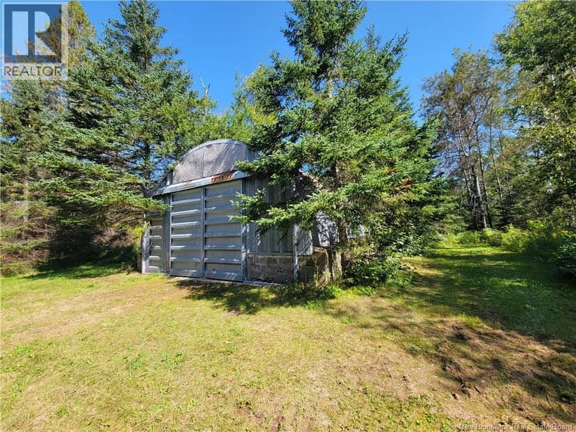 Lakefield Road — photo 10 of 19