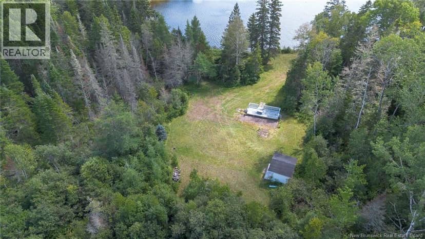 Lakefield Road — photo 2 of 19