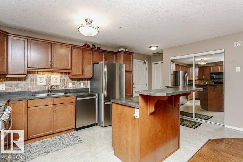 #318 78A McKenney Av — photo 15 of 40