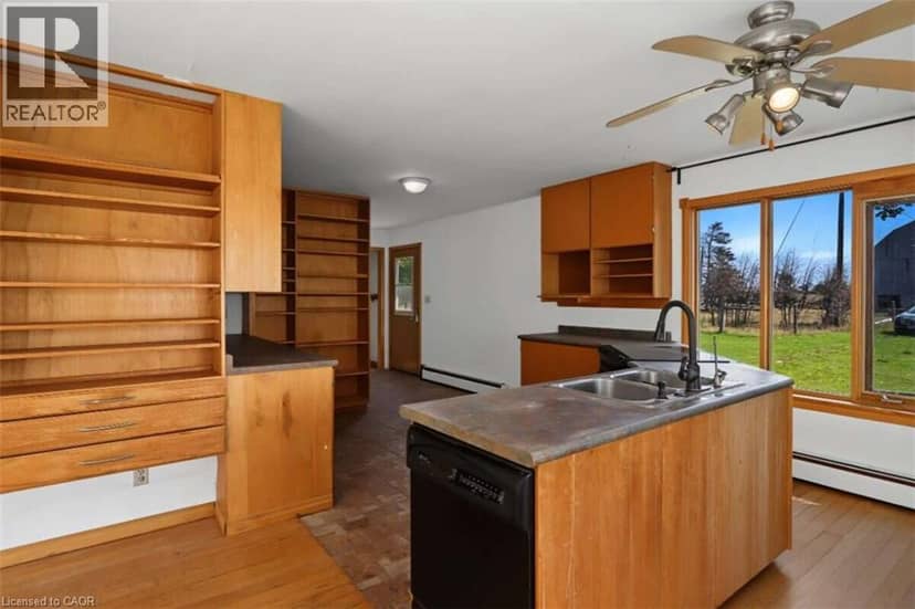 357 KINGS WHARF Road — photo 9 of 39