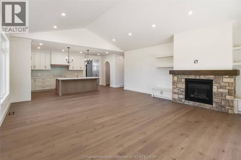 67 Rosewood CRESCENT — photo 14 of 40