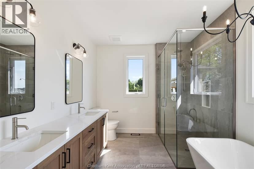 67 Rosewood CRESCENT — photo 20 of 40
