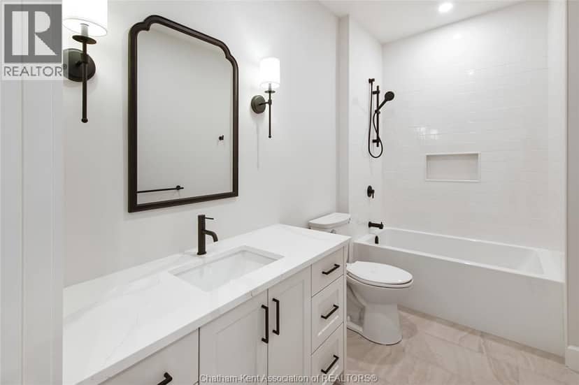67 Rosewood CRESCENT — photo 28 of 40