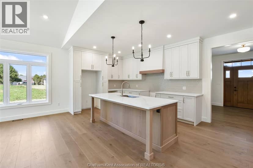 67 Rosewood CRESCENT — photo 4 of 40