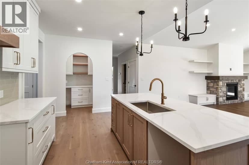67 Rosewood CRESCENT — photo 9 of 40