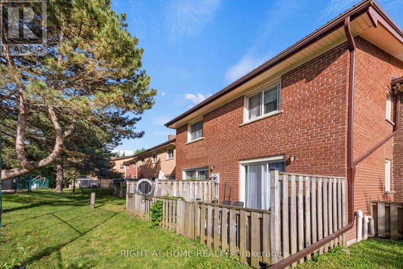 5 Arbour Glen Crescent — photo 24 of 25
