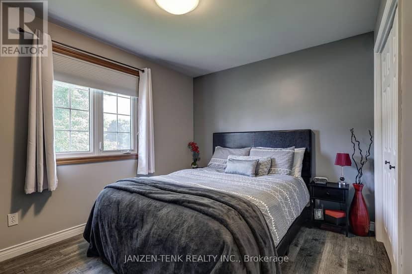 49988 Catherina Street — photo 18 of 40