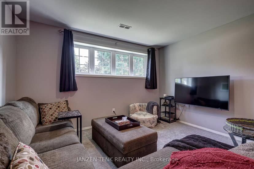 49988 Catherina Street — photo 24 of 40