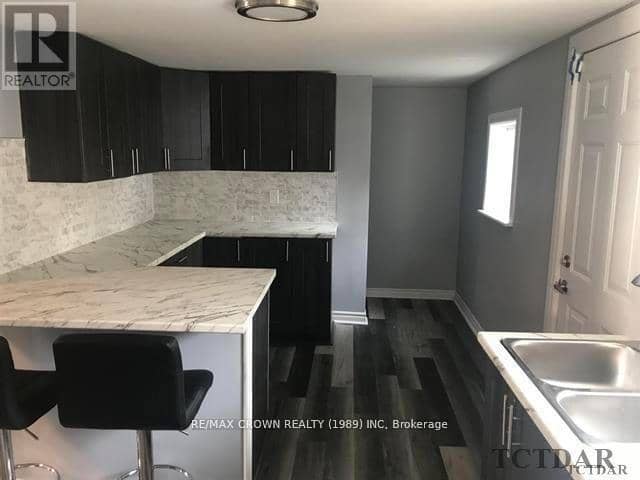110 Croatia Avenue, Timmins, photo 2