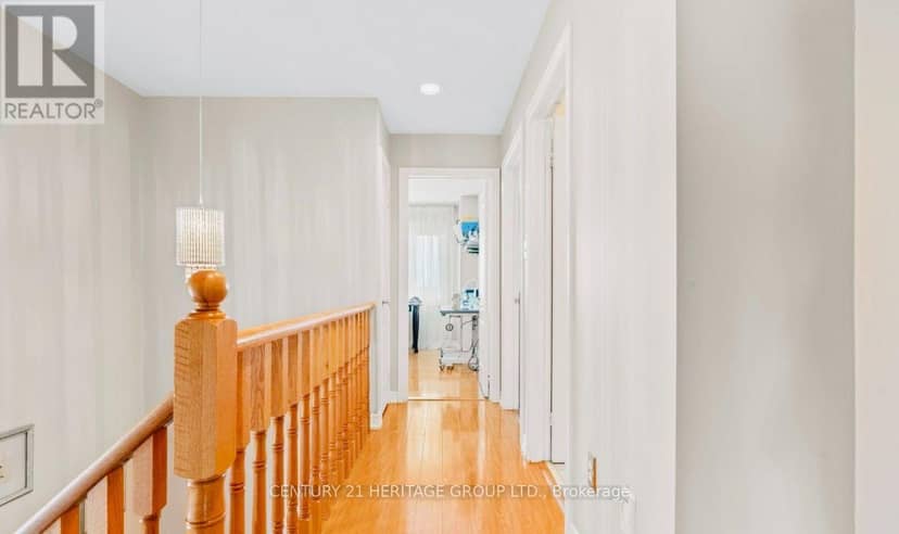 63 - 255 Shaftsbury Avenue — photo 25 of 35