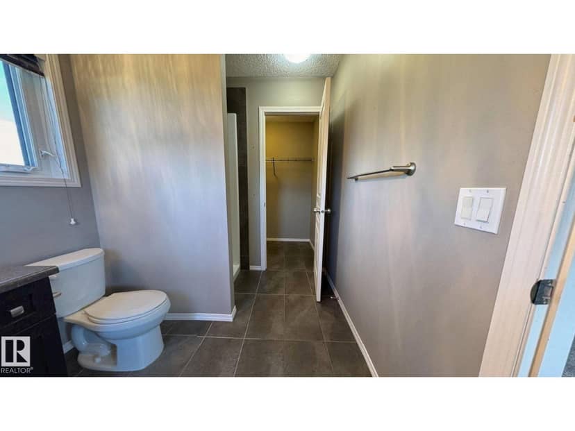 20 Aralia CV — photo 11 of 19