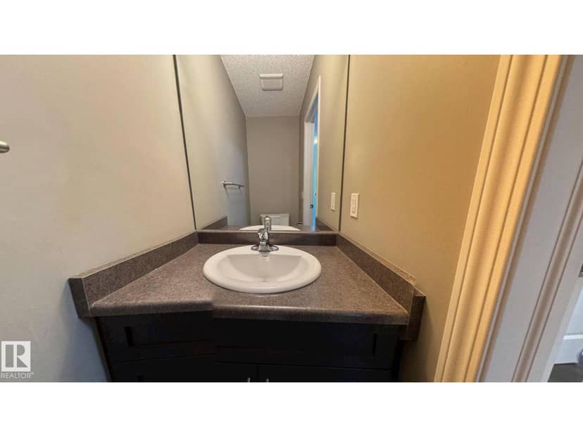20 Aralia CV, Spruce Grove, photo 6